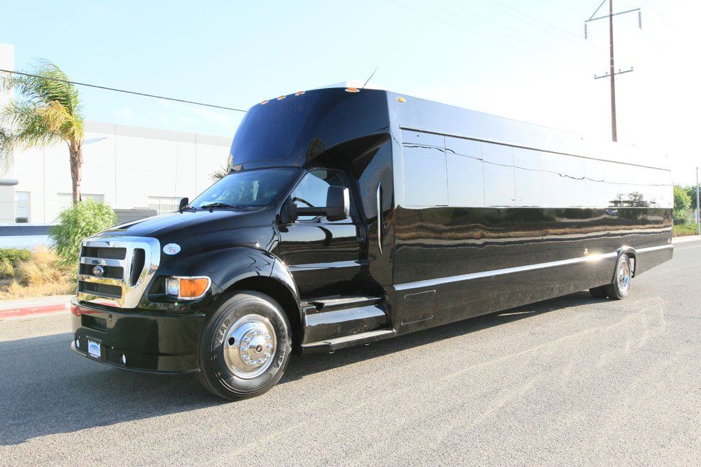 50 passenger shuttle bus side exterior profile